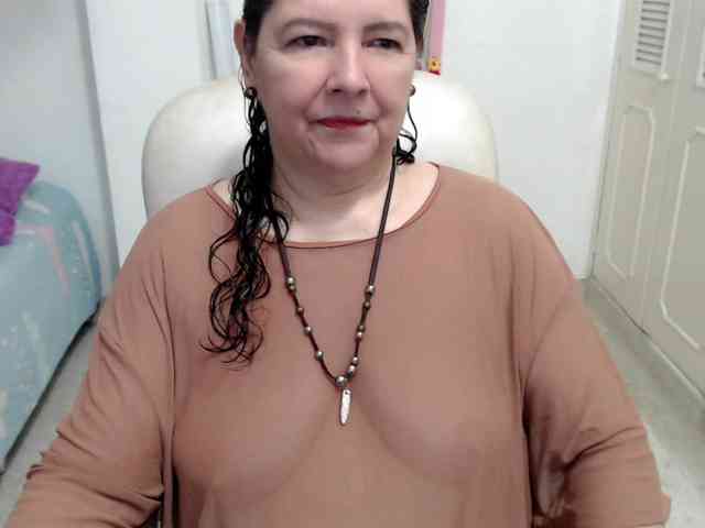 leonela-68 webcam