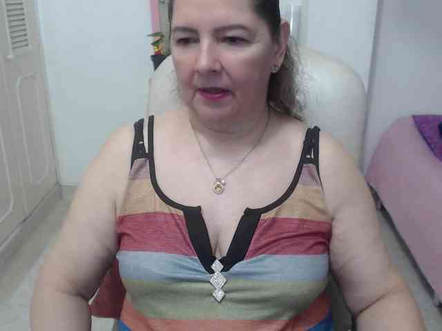 leonela-68