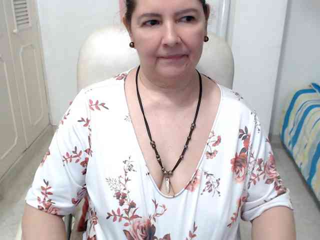 leonela-68 webcam