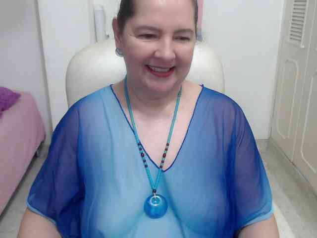 leonela-68 webcam
