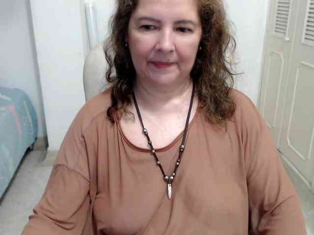 leonela-68