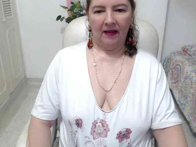 leonela-68 webcam