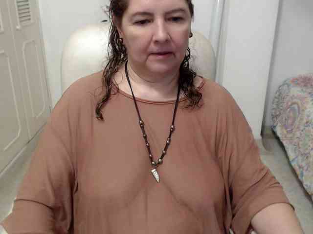 leonela-68 webcam