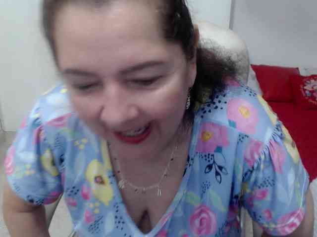leonela-68 webcam