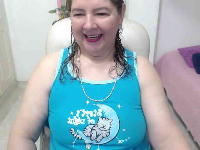 leonela-68 webcam