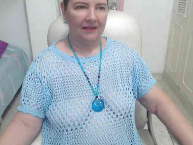 leonela-68 webcam