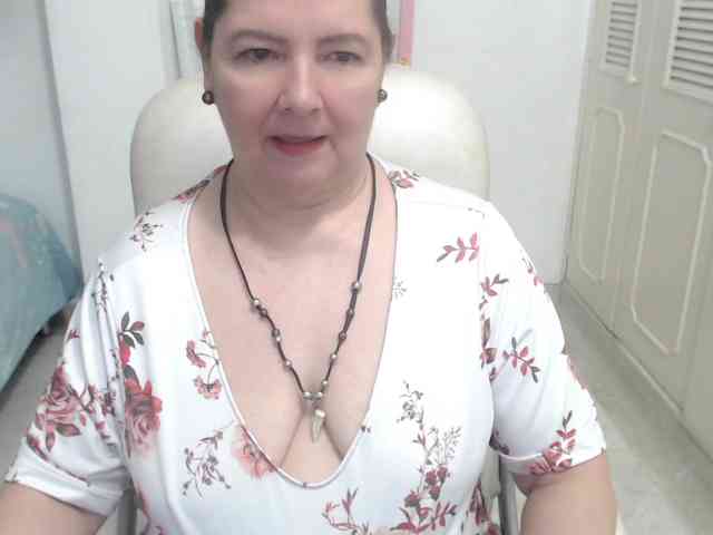leonela-68 webcam