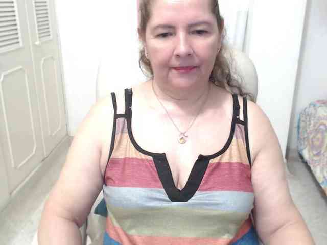 leonela-68 webcam