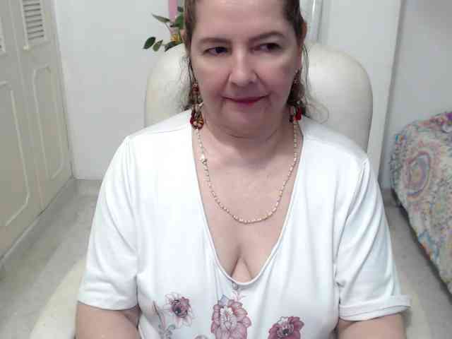 leonela-68 webcam