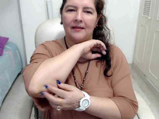 leonela-68 webcam