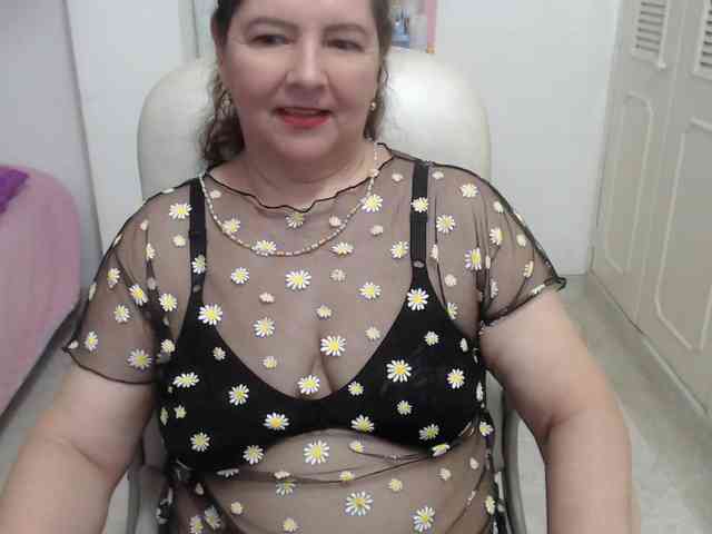leonela-68 webcam