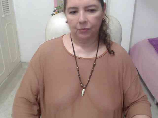 leonela-68