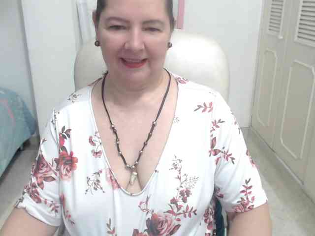 leonela-68