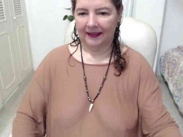leonela-68 webcam