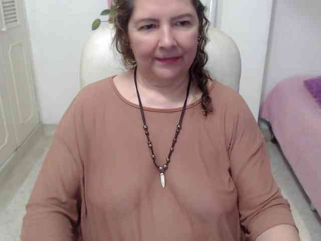 leonela-68 webcam