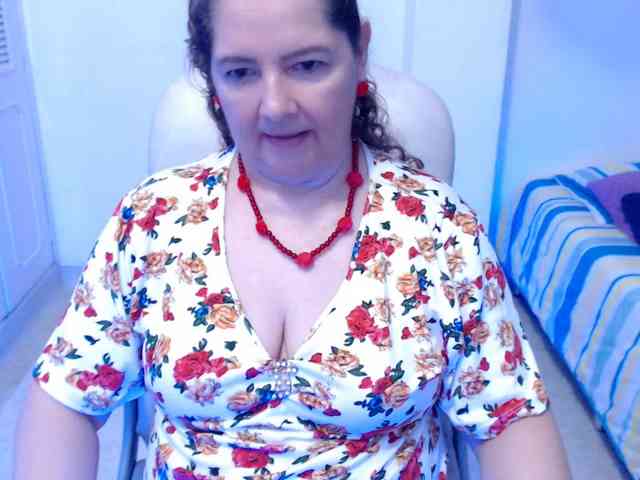 leonela-68