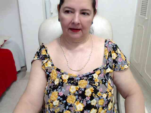 leonela-68