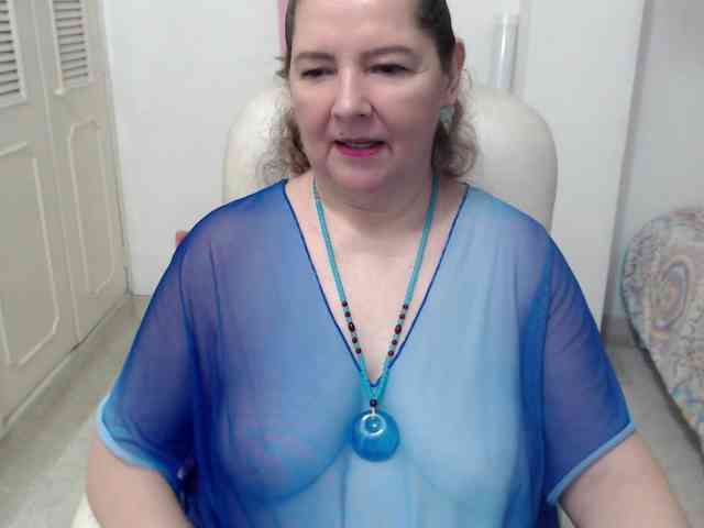 leonela-68 webcam