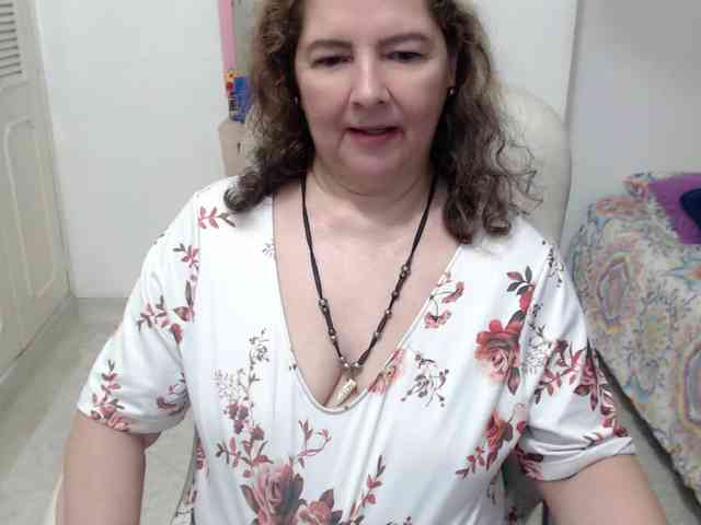 leonela-68 webcam