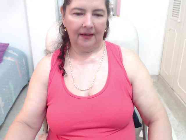 leonela-68