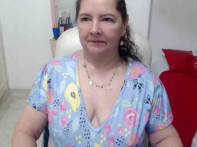 leonela-68 webcam