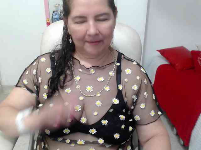 leonela-68