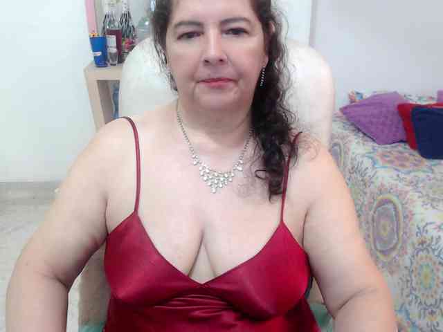 leonela-68