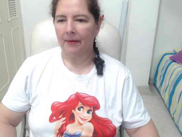 leonela-68