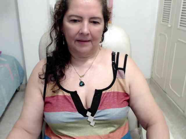 leonela-68 webcam