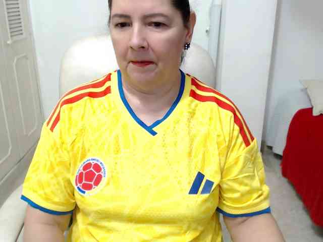 leonela-68