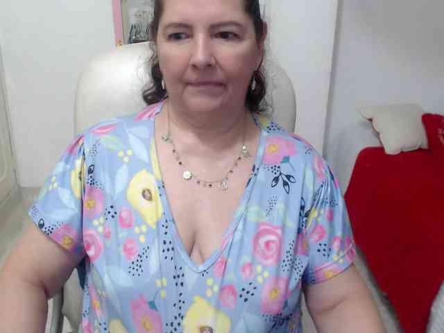 leonela-68 webcam