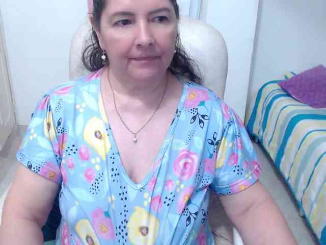 leonela-68 webcam