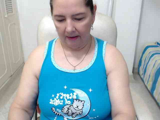 leonela-68 webcam