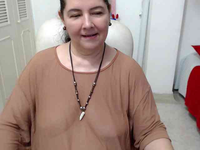 leonela-68