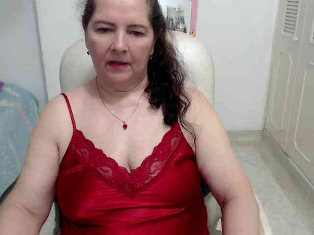 leonela-68 webcam