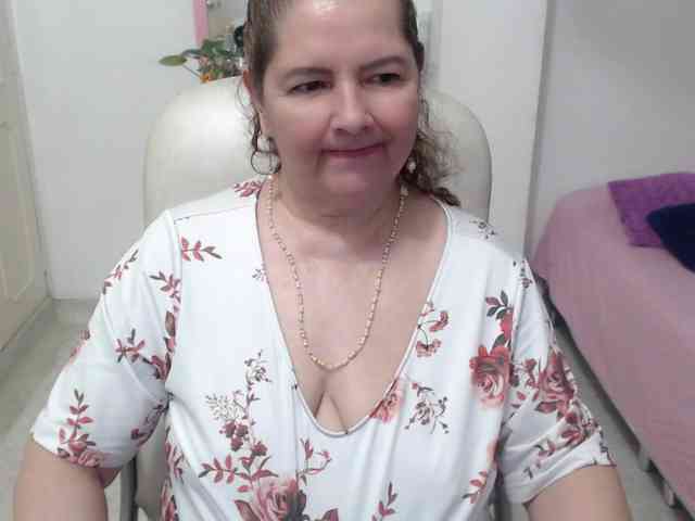 leonela-68 webcam