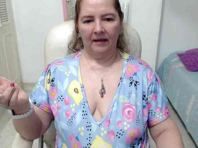 leonela-68