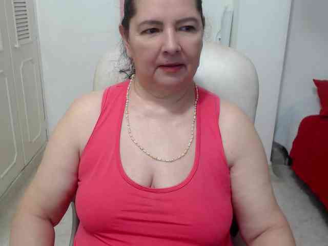 leonela-68