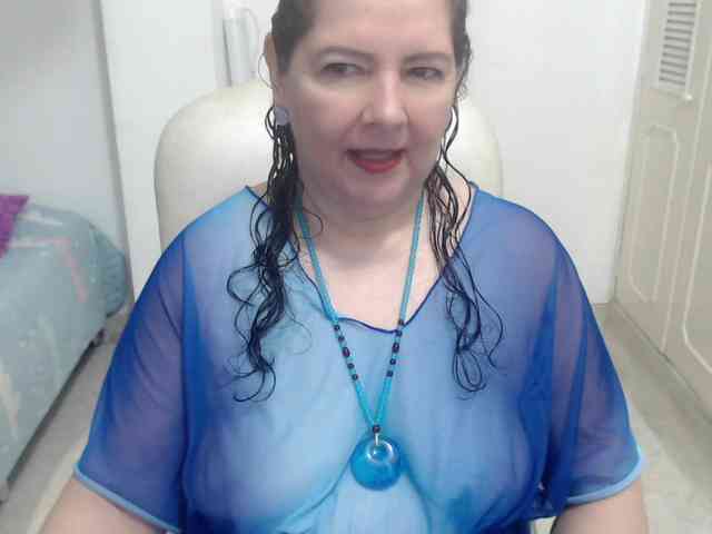 leonela-68 webcam