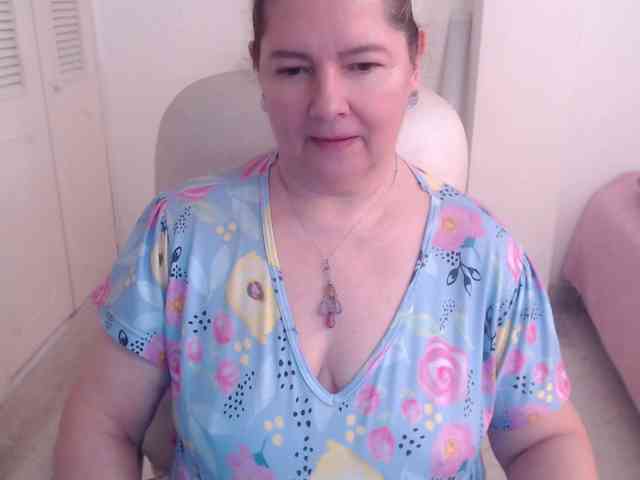 leonela-68 webcam