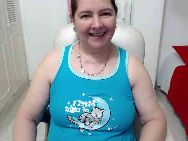 leonela-68 webcam