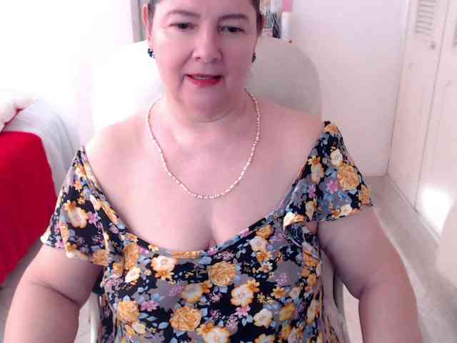 leonela-68