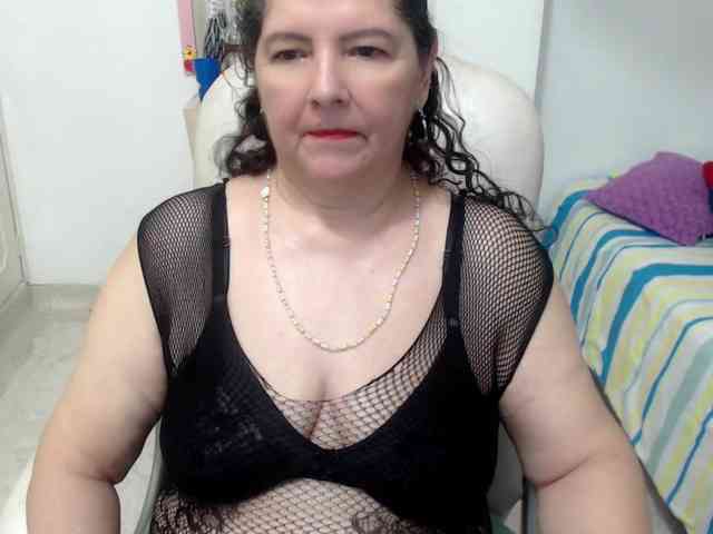 leonela-68 webcam