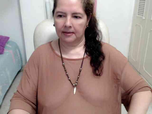 leonela-68 webcam