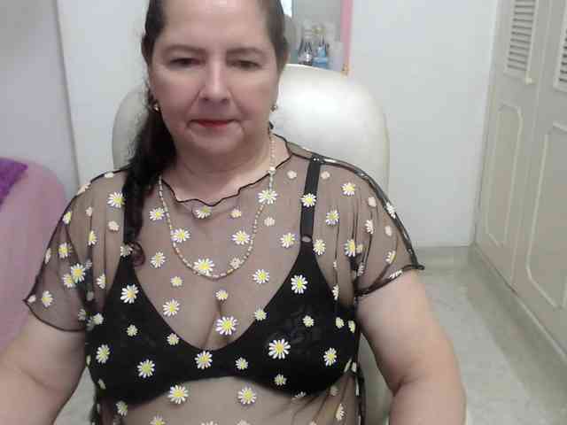 leonela-68 webcam