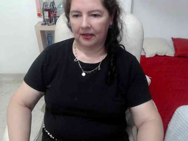leonela-68 webcam
