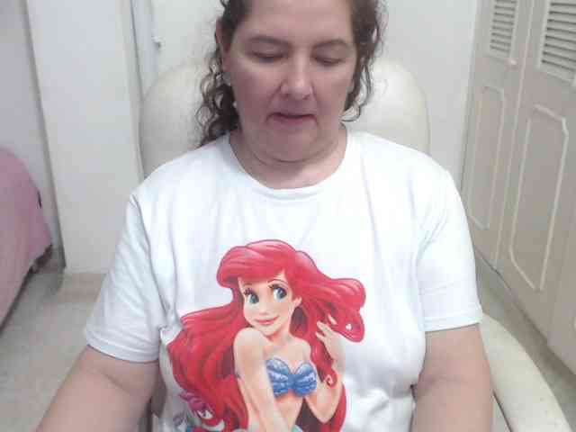 leonela-68 webcam