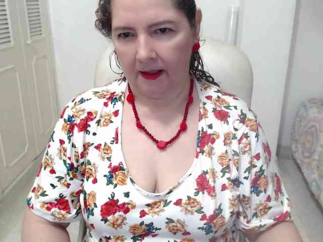 leonela-68 webcam