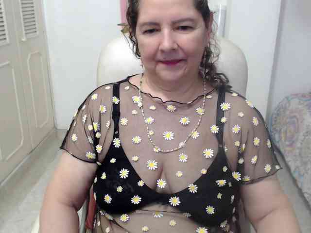 leonela-68 webcam