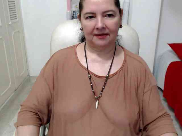 leonela-68